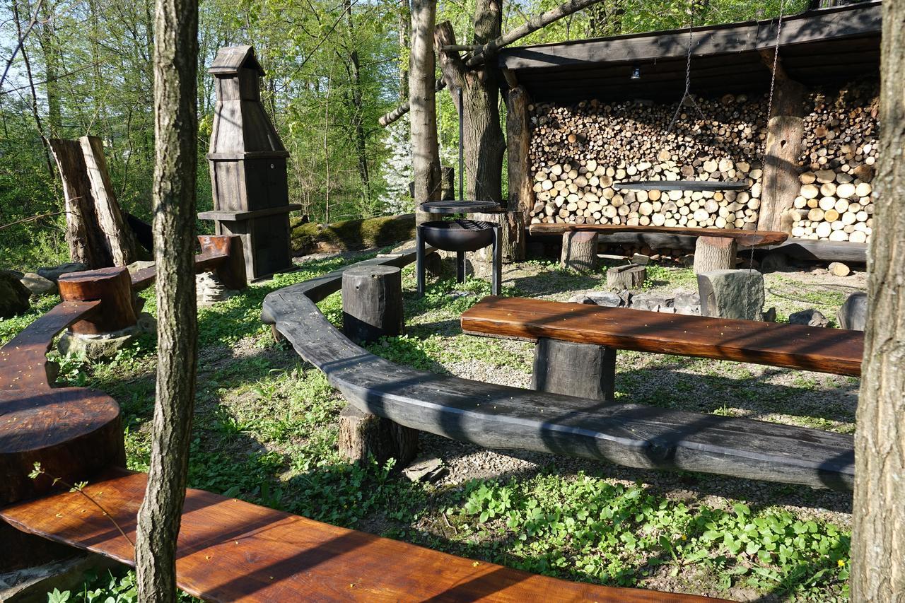 Gosciniec Dworski W Ropie - Pokoje Goscinne Ropa Exterior photo